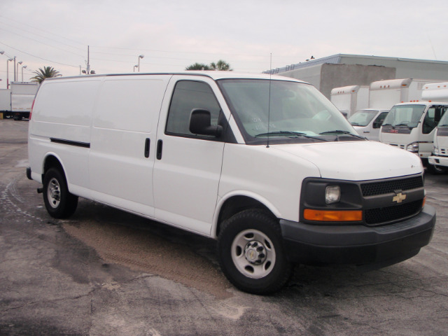 2009 Chevrolet Express Unknown