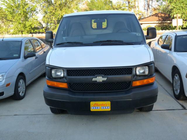 2009 Chevrolet Express LS 4X4