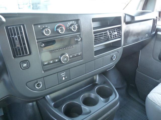 2009 Chevrolet Express LS 4X4