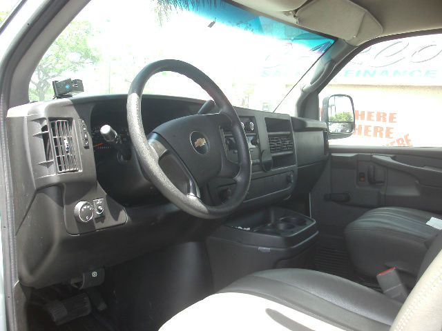 2009 Chevrolet Express Coupe 4D