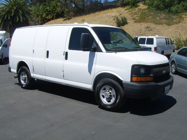 2009 Chevrolet Express Coupe 4D