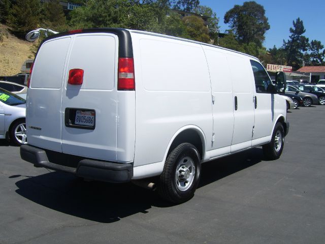 2009 Chevrolet Express Coupe 4D
