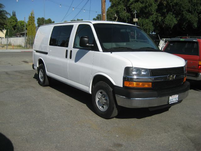 2009 Chevrolet Express Coupe 4D