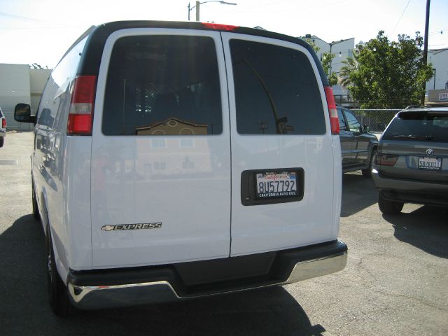 2009 Chevrolet Express Coupe 4D