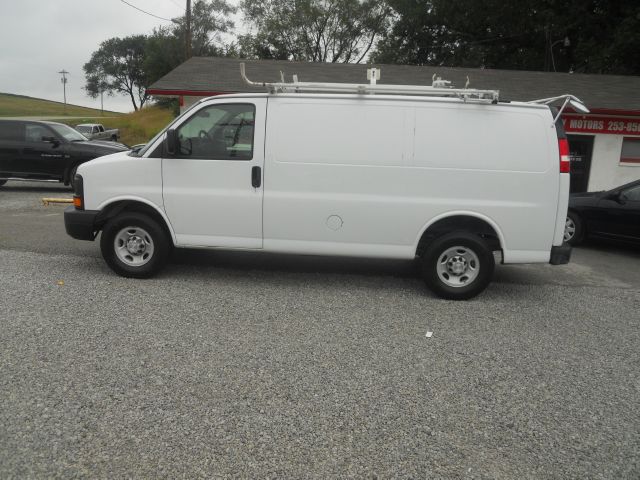 2009 Chevrolet Express Coupe 4D