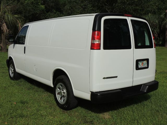 2009 Chevrolet Express Unknown