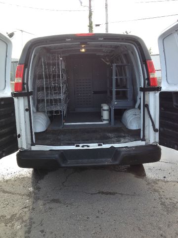 2009 Chevrolet Express Coupe 4D