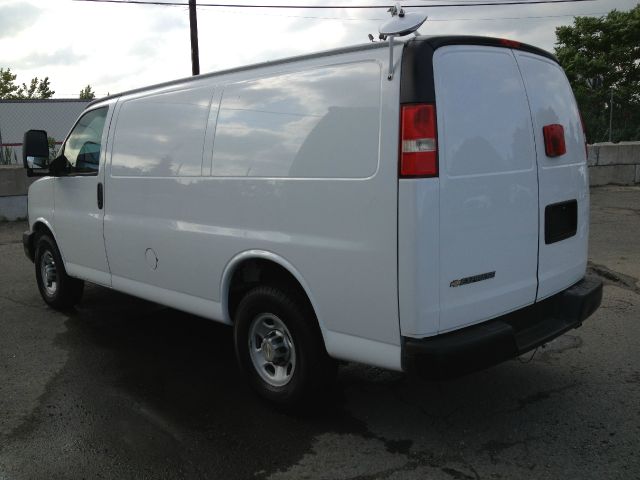 2009 Chevrolet Express Coupe 4D