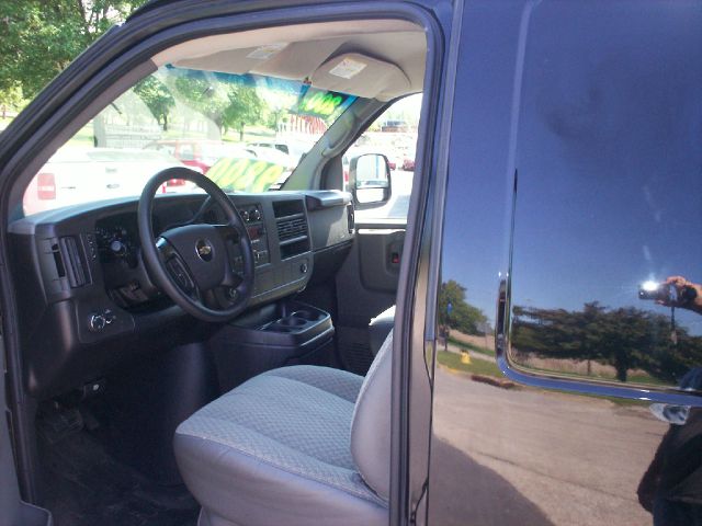 2009 Chevrolet Express Coupe 4D