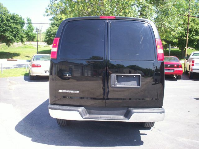 2009 Chevrolet Express Coupe 4D