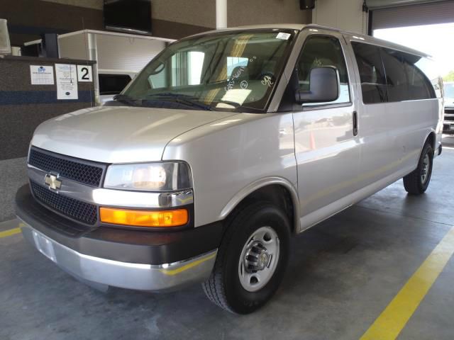 2009 Chevrolet Express 114.6 XLT W/rear Door Privacy Glass