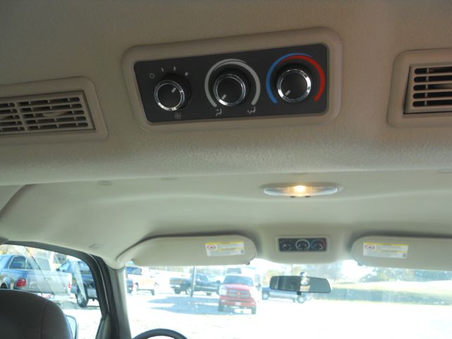 2009 Chevrolet Express 1500 4D Sport Utility