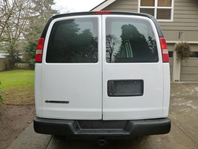 2009 Chevrolet Express REG WB