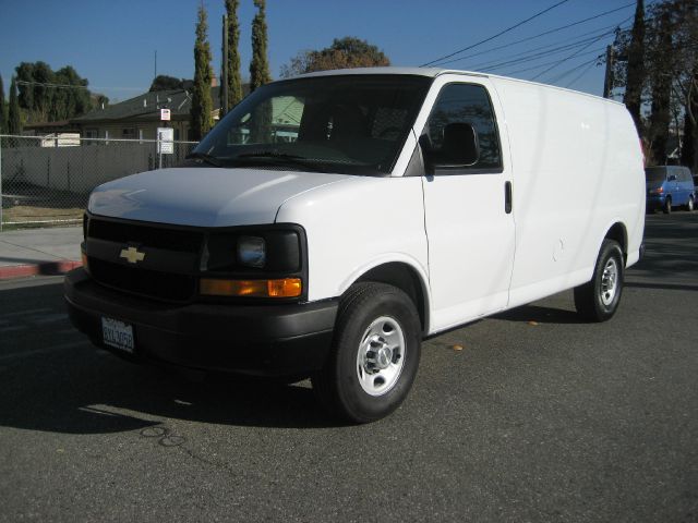2010 Chevrolet Express Coupe 4D