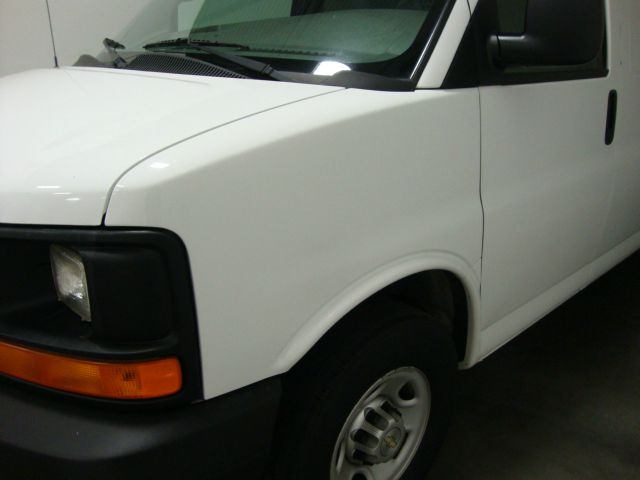 2010 Chevrolet Express REG WB