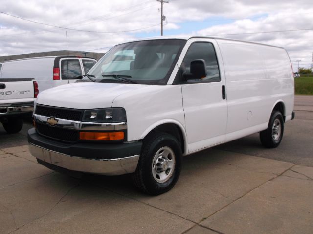 2010 Chevrolet Express Coupe 4D