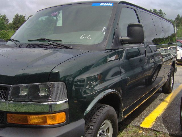 2010 Chevrolet Express 114.6 XLT W/rear Door Privacy Glass