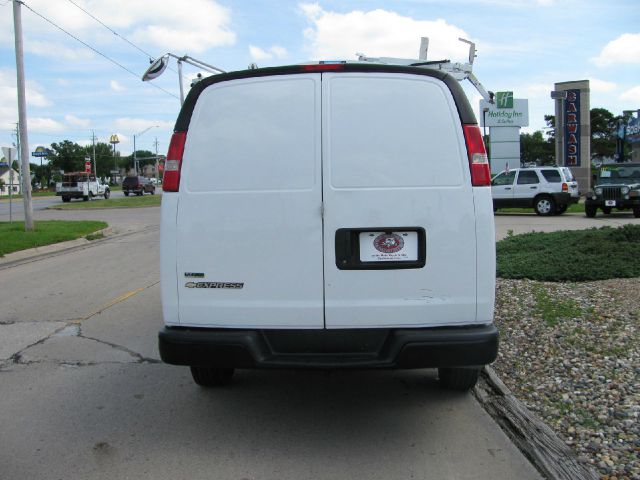 2010 Chevrolet Express Coupe 4D