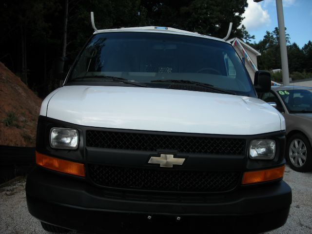 2010 Chevrolet Express Coupe 4D