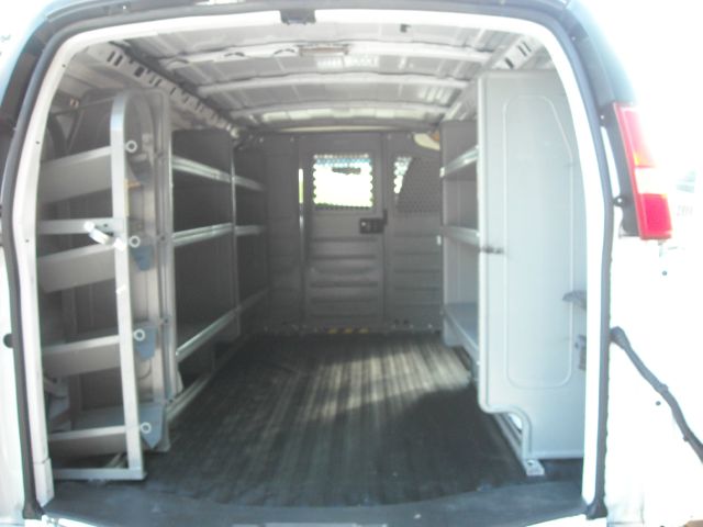 2010 Chevrolet Express Coupe 4D