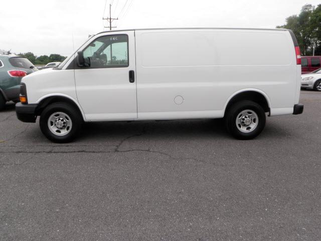 2010 Chevrolet Express LS 4X4