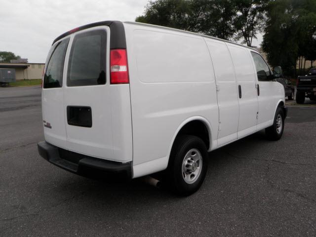 2010 Chevrolet Express LS 4X4