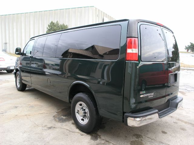 2010 Chevrolet Express 114.6 XLT W/rear Door Privacy Glass