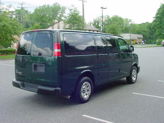 2010 Chevrolet Express CE 1.8