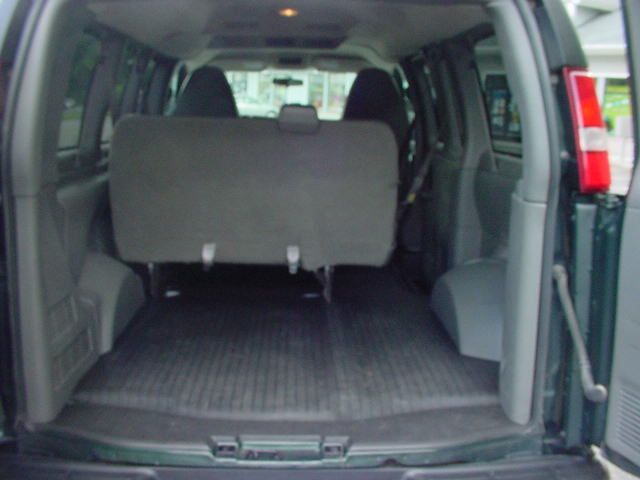 2010 Chevrolet Express CE 1.8