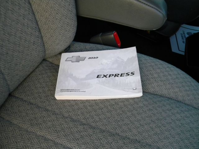 2010 Chevrolet Express Sport LOW Miles