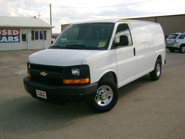 2010 Chevrolet Express Coupe 4D