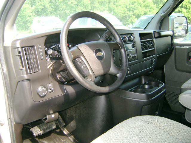 2010 Chevrolet Express Coupe 4D