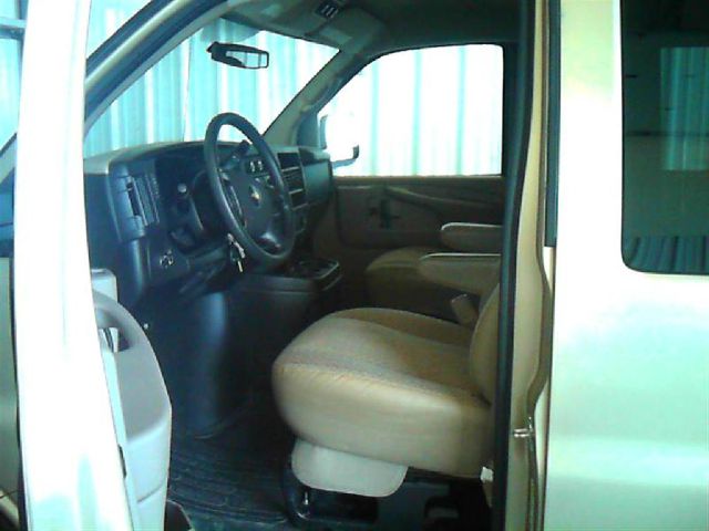 2010 Chevrolet Express 114.6 XLT W/rear Door Privacy Glass