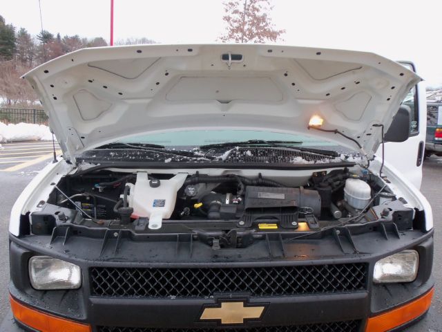 2010 Chevrolet Express CE 1.8