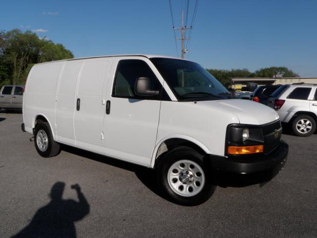 2010 Chevrolet Express Water Truck