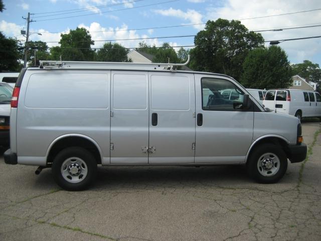 2010 Chevrolet Express 4WD 4-door Tech/entertainment Pkg