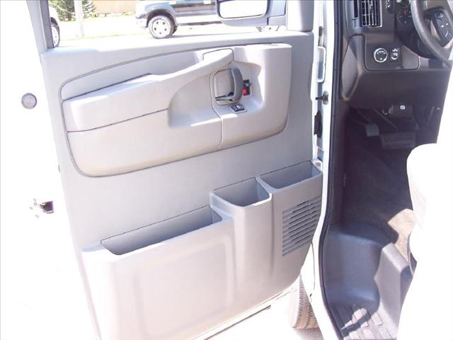 2010 Chevrolet Express 2.5 S Model