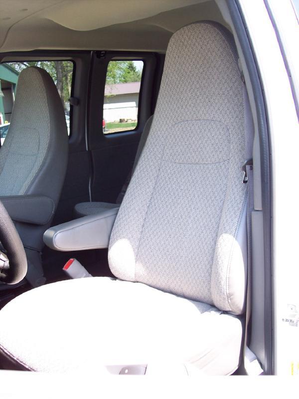 2010 Chevrolet Express 2.5 S Model