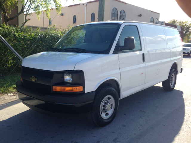 2010 Chevrolet Express Coupe 4D