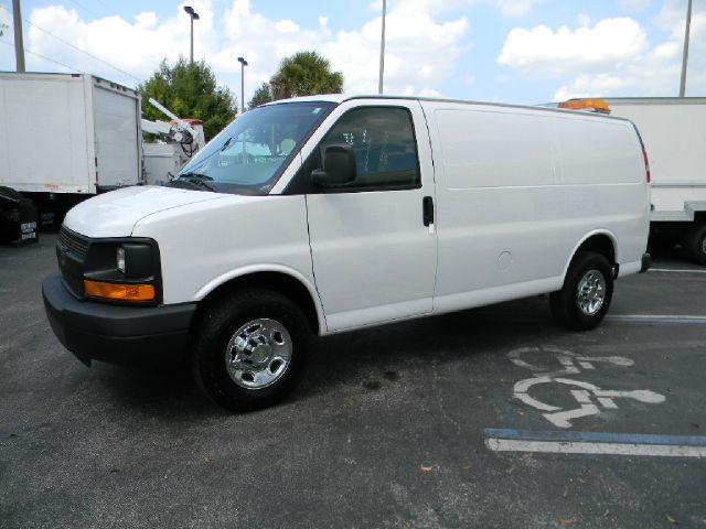 2011 Chevrolet Express Coupe 4D