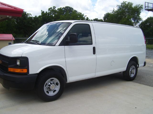 2011 Chevrolet Express Coupe 4D