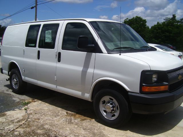 2011 Chevrolet Express Coupe 4D
