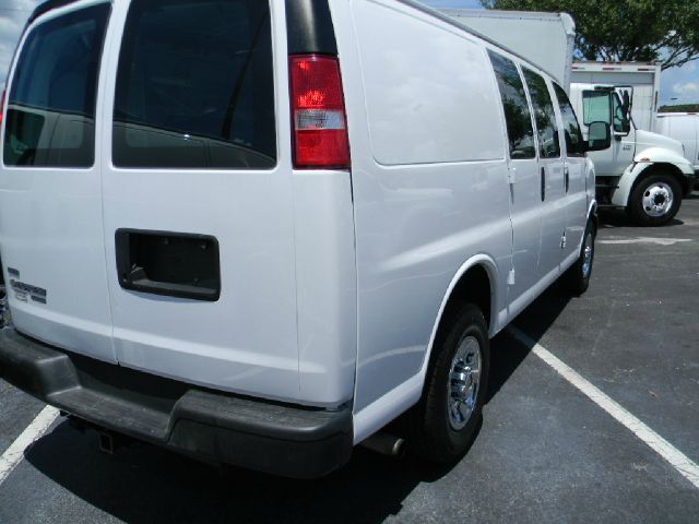 2011 Chevrolet Express Coupe 4D