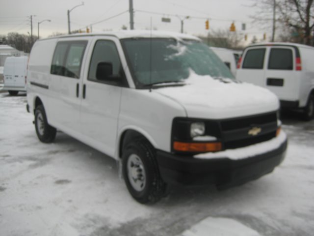 2011 Chevrolet Express Coupe 4D