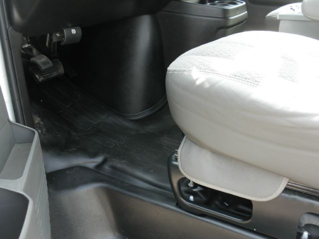 2011 Chevrolet Express Coupe 4D