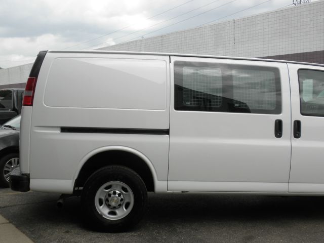 2011 Chevrolet Express Coupe 4D