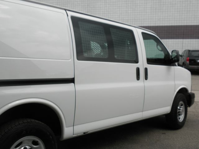 2011 Chevrolet Express Coupe 4D