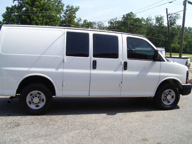2011 Chevrolet Express Coupe 4D