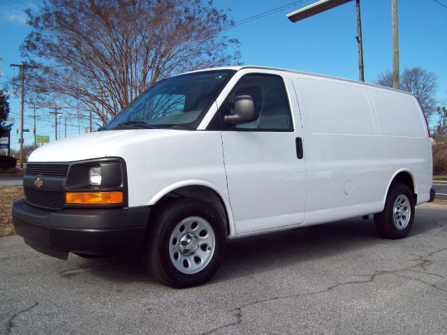 2012 Chevrolet Express 750i 4dr Sdn