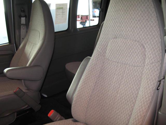 2012 Chevrolet Express LT SWB 5.3L V/8 Automatic 2WD
